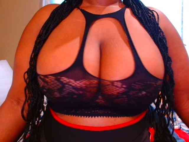 BUSTYDIAMOND webcam