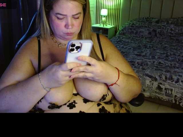 bella_savati webcam