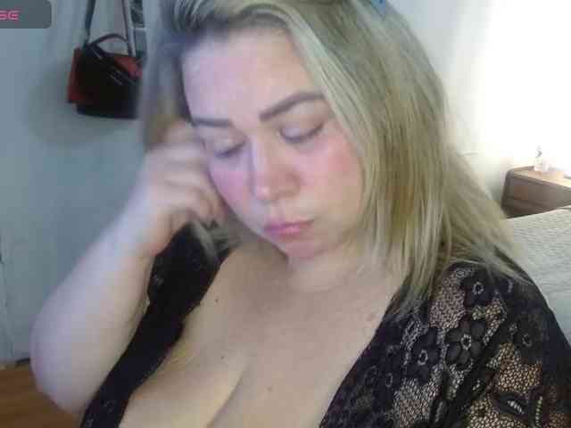 bella_savati webcam