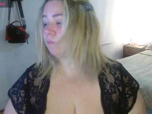 bella_savati webcam