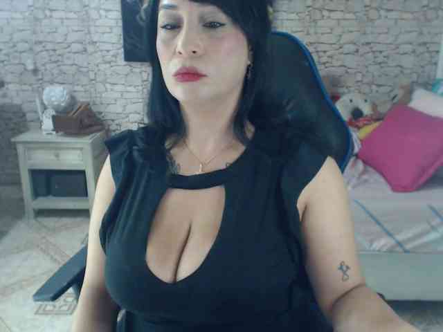 AlissonTyler webcam