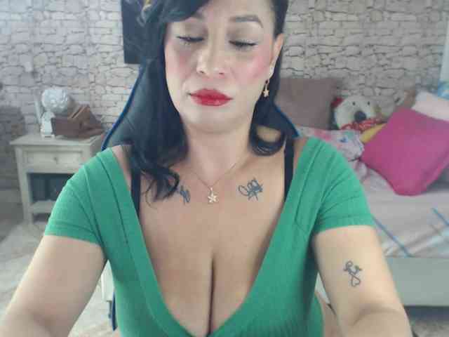 AlissonTyler webcam