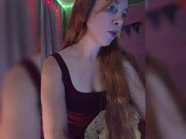 Curlyhair65 webcam