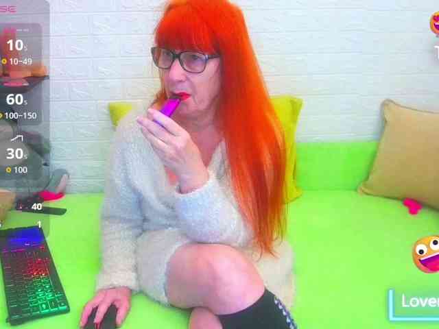 FoxyMature webcam