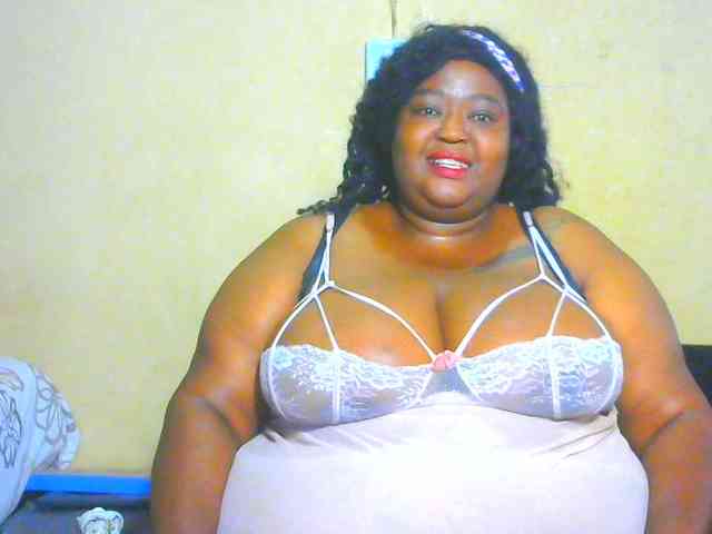 BellyGoddess webcam