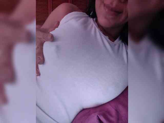 NinaBelluschi webcam