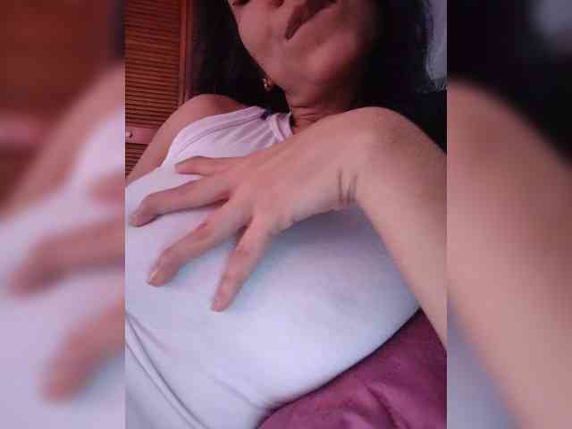 NinaBelluschi webcam