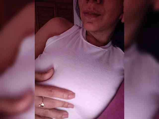 NinaBelluschi webcam