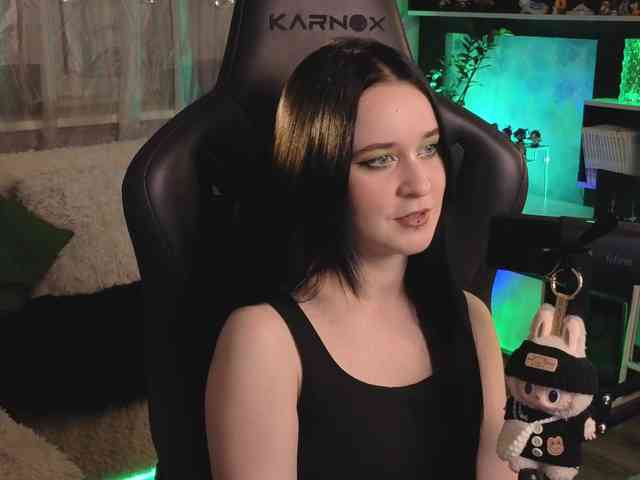 Kira_Li_Lime webcam