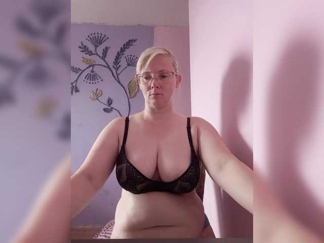 Sweetie454 webcam
