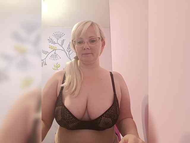 Sweetie454 webcam