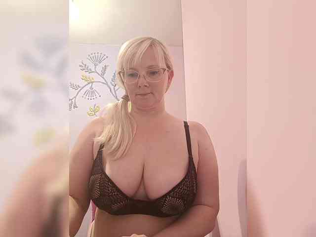 Sweetie454 webcam