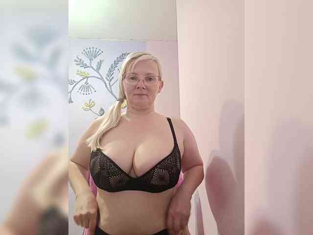 Sweetie454 webcam