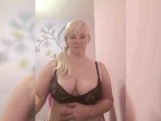 Sweetie454 webcam