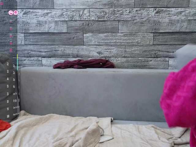 Entrez le videochat erotique avec le
modèle sosgirl1994 sosgirl1994