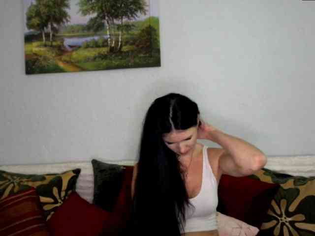 MilfLunna webcam