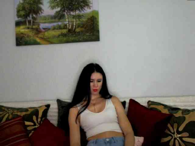 MilfLunna webcam