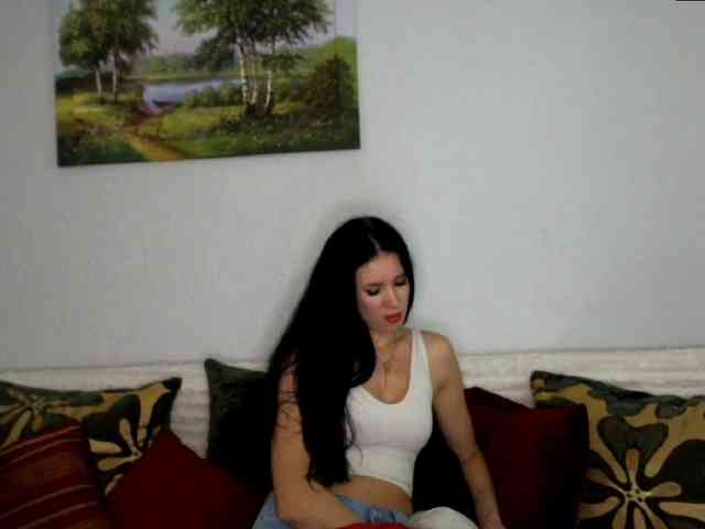 MilfLunna webcam