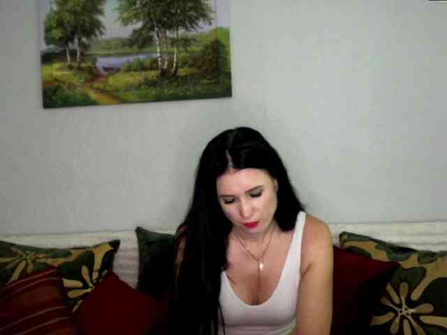 MilfLunna webcam