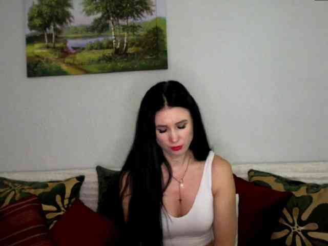 MilfLunna webcam
