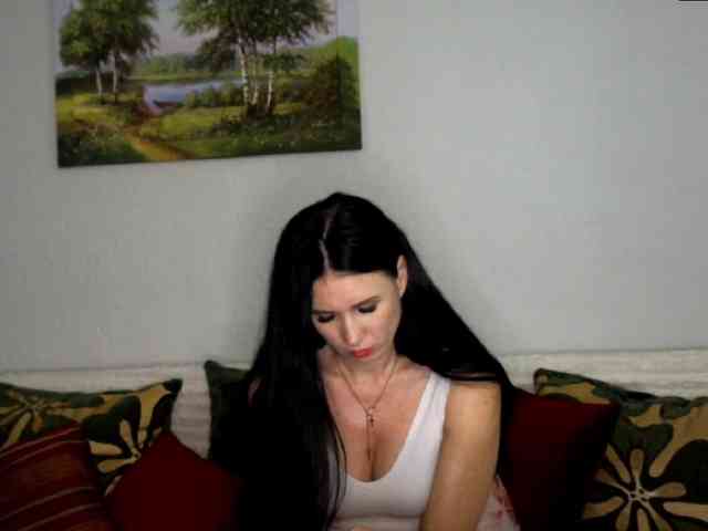 MilfLunna webcam