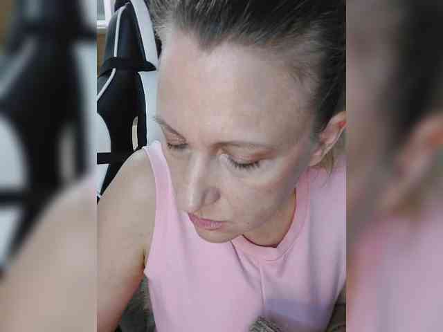 LoveSuperGerl webcam