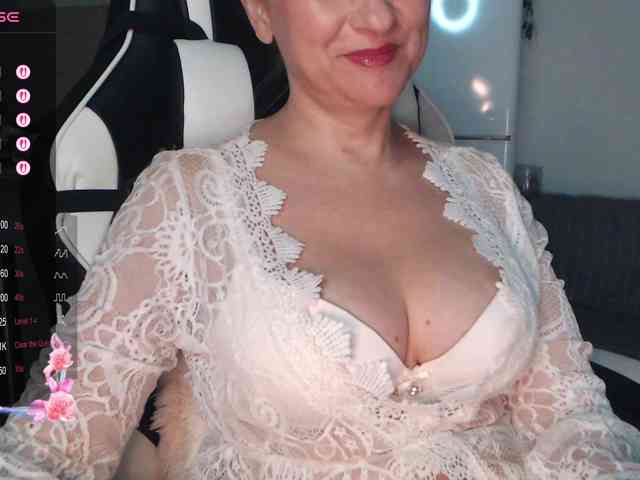 LoveSuperGerl webcam