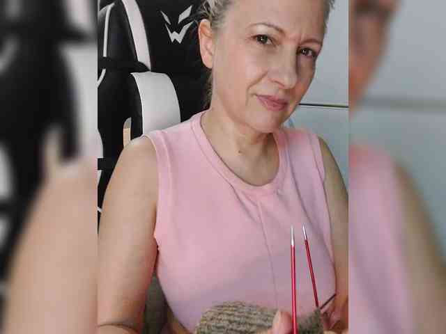 LoveSuperGerl webcam