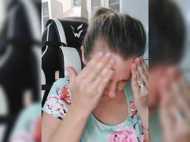 LoveSuperGerl webcam