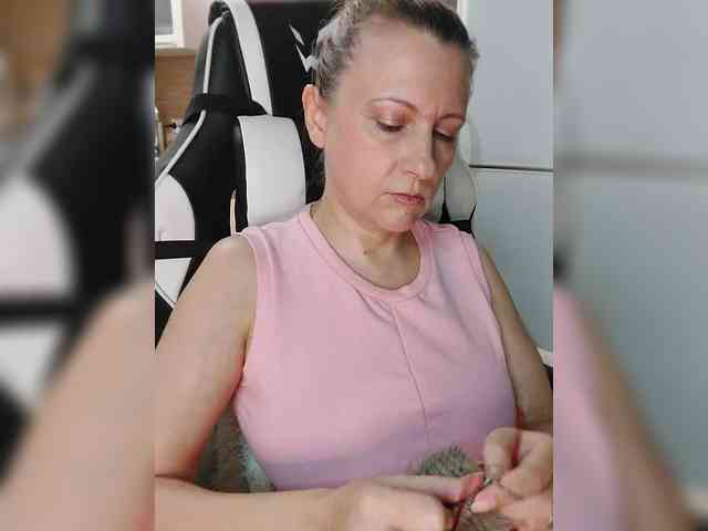 LoveSuperGerl webcam