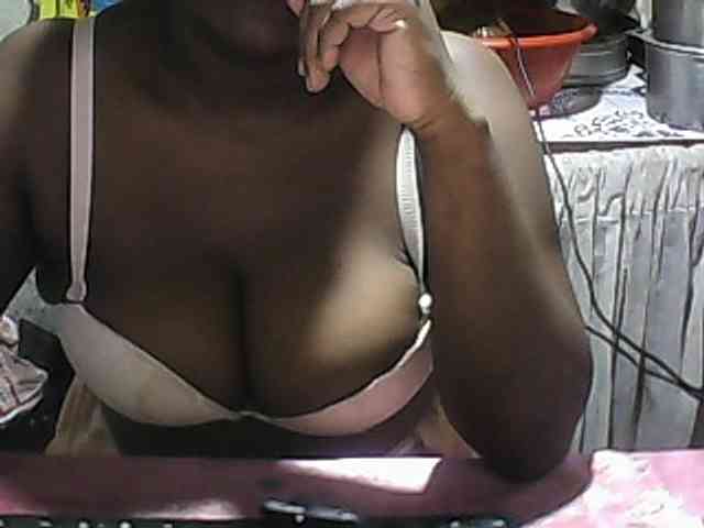 pussyblacky webcam