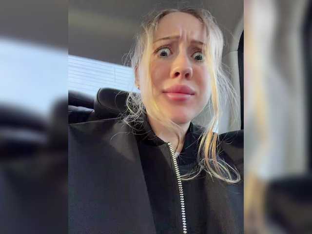 Entrez le videochat erotique avec le
modèle LiiBaby LiiBaby