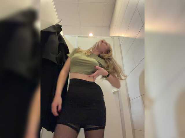 Gratis Live Sexcam mit LiiBaby LiiBaby