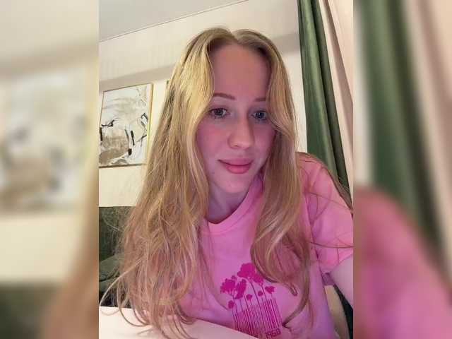 Entrez le videochat erotique avec le
modèle LiiBaby LiiBaby