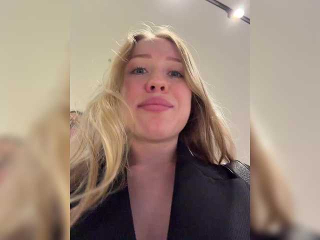 Entrez le videochat erotique avec le
modèle LiiBaby LiiBaby