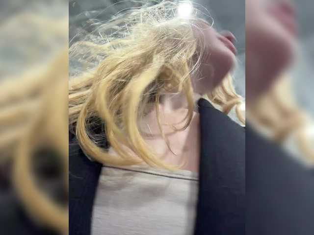 Gratis Live Sexcam mit LiiBaby LiiBaby