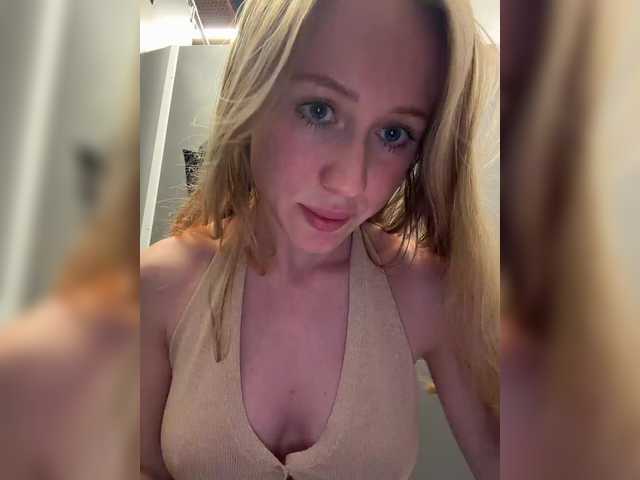 Entrez le videochat erotique avec le
modèle LiiBaby LiiBaby