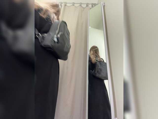 Gratis Live Sexcam mit LiiBaby LiiBaby