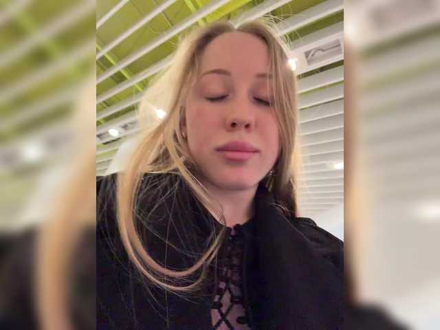 Gratis Live Sexcam mit LiiBaby LiiBaby