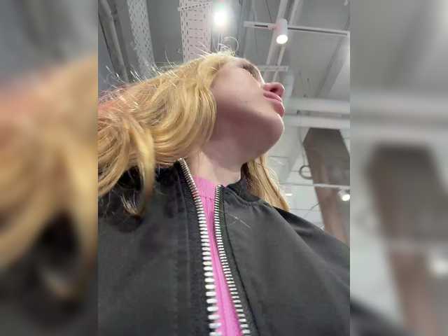 Gratis Live Sexcam mit LiiBaby LiiBaby