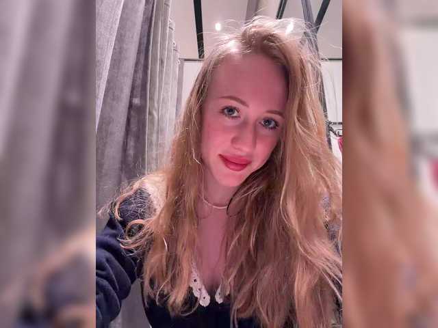 Entrez le videochat erotique avec le
modèle LiiBaby LiiBaby