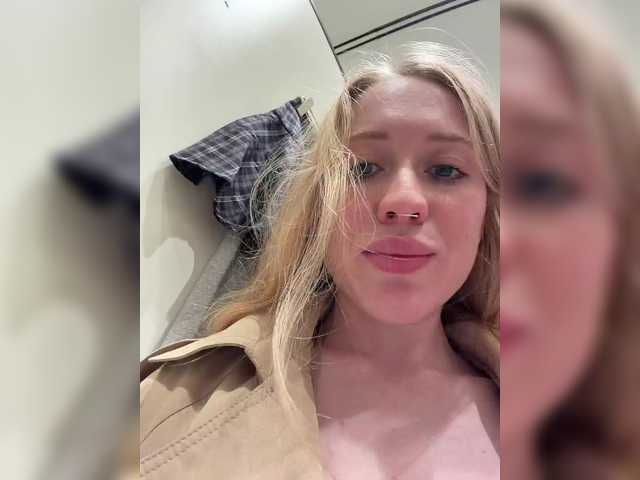 Gratis Live Sexcam mit LiiBaby LiiBaby