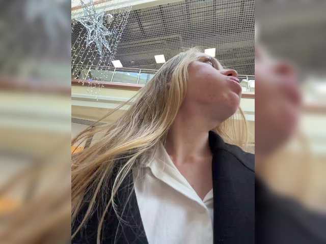 Gratis Live Sexcam mit LiiBaby LiiBaby