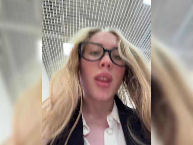 LiiBaby sohbetine git LiiBaby