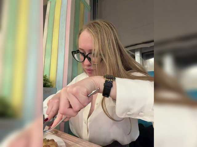 Gratis Live Sexcam mit LiiBaby LiiBaby