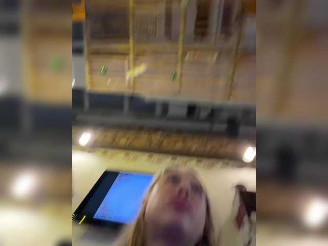 Entrez le videochat erotique avec le
modèle LiiBaby LiiBaby