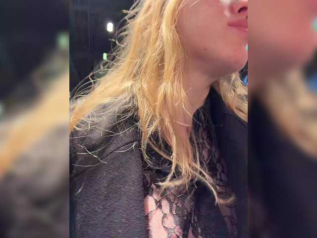 Gratis Live Sexcam mit LiiBaby LiiBaby