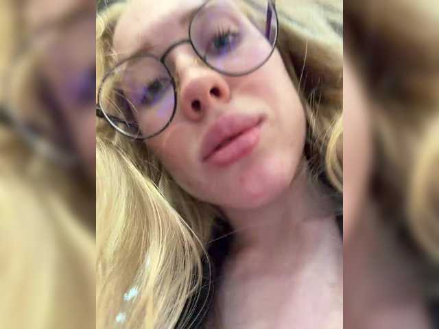 Gratis Live Sexcam mit LiiBaby LiiBaby