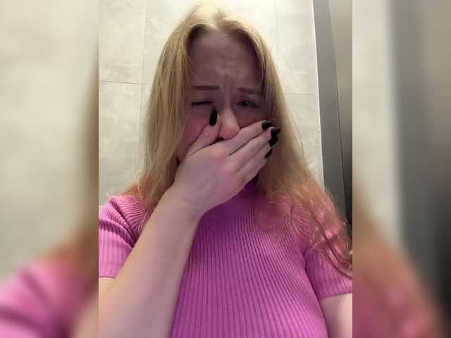 Entrez le videochat erotique avec le
modèle LiiBaby LiiBaby