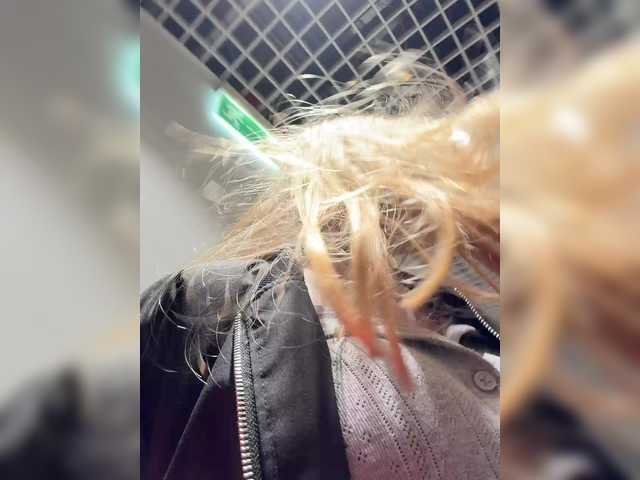 Gratis Live Sexcam mit LiiBaby LiiBaby